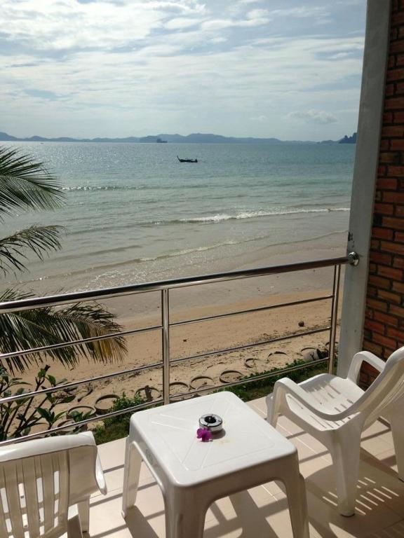 Koh Kwang Seaview Hotel Клонг Муанг Бийч Екстериор снимка